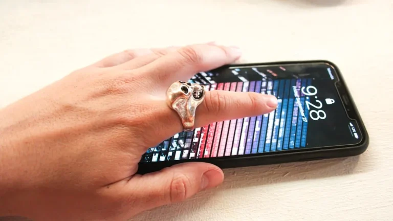 Why Does My Phone Lose Battery So Fast Suddenly